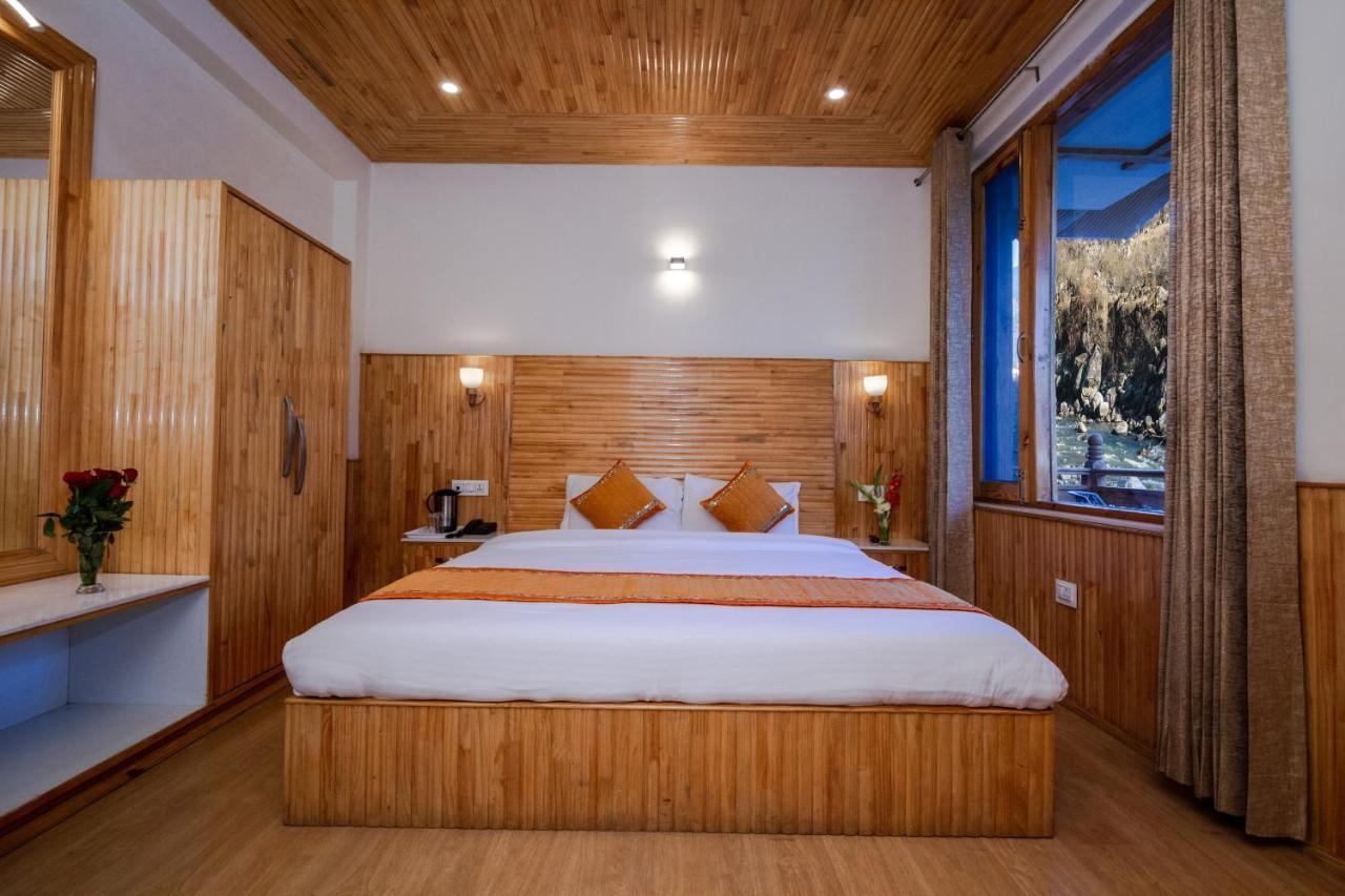 Vaibhav Regency Hotel Manāli Eksteriør billede